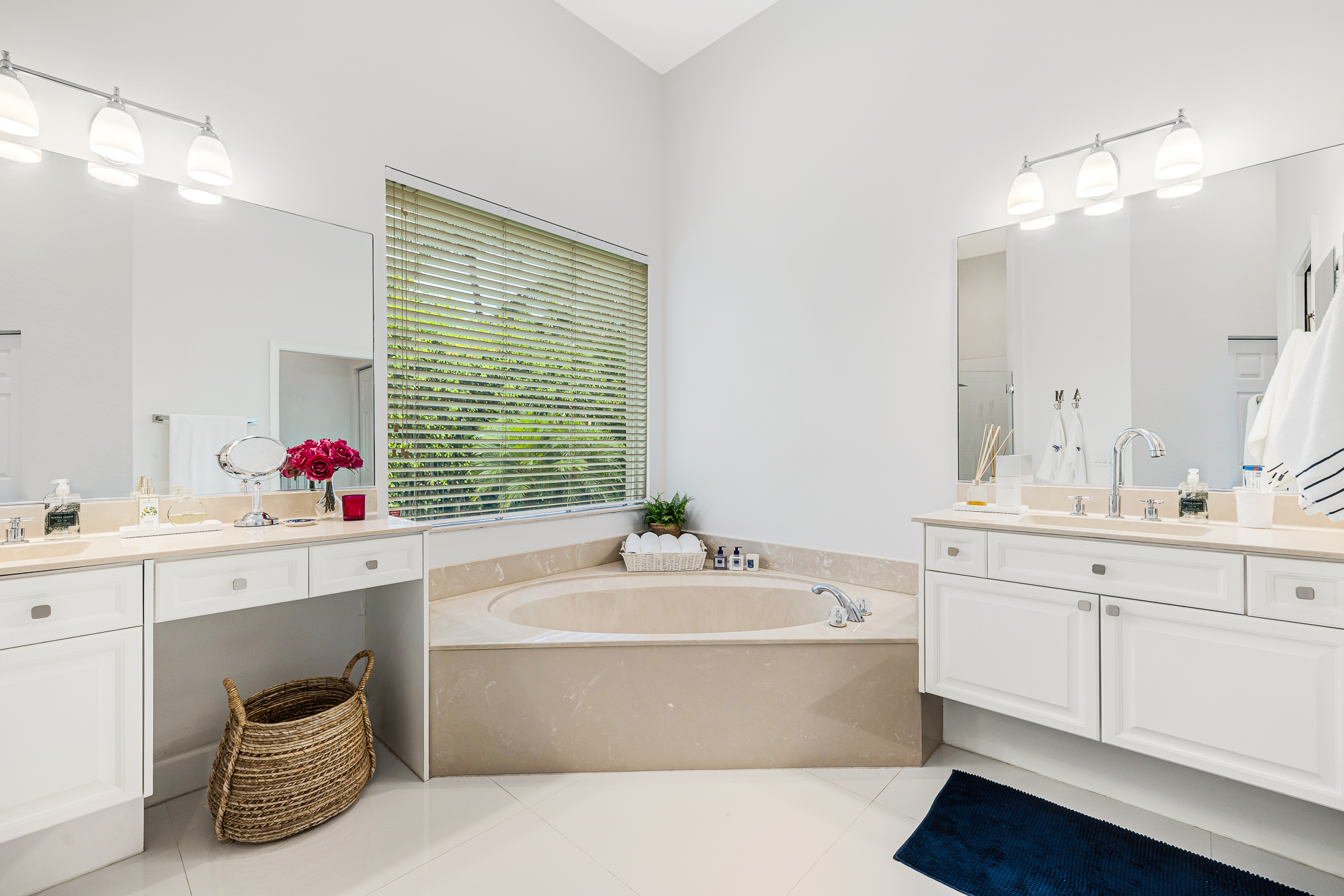 1604 Victoria Pointe Ln, Weston, FL, 33327 - 物件實景