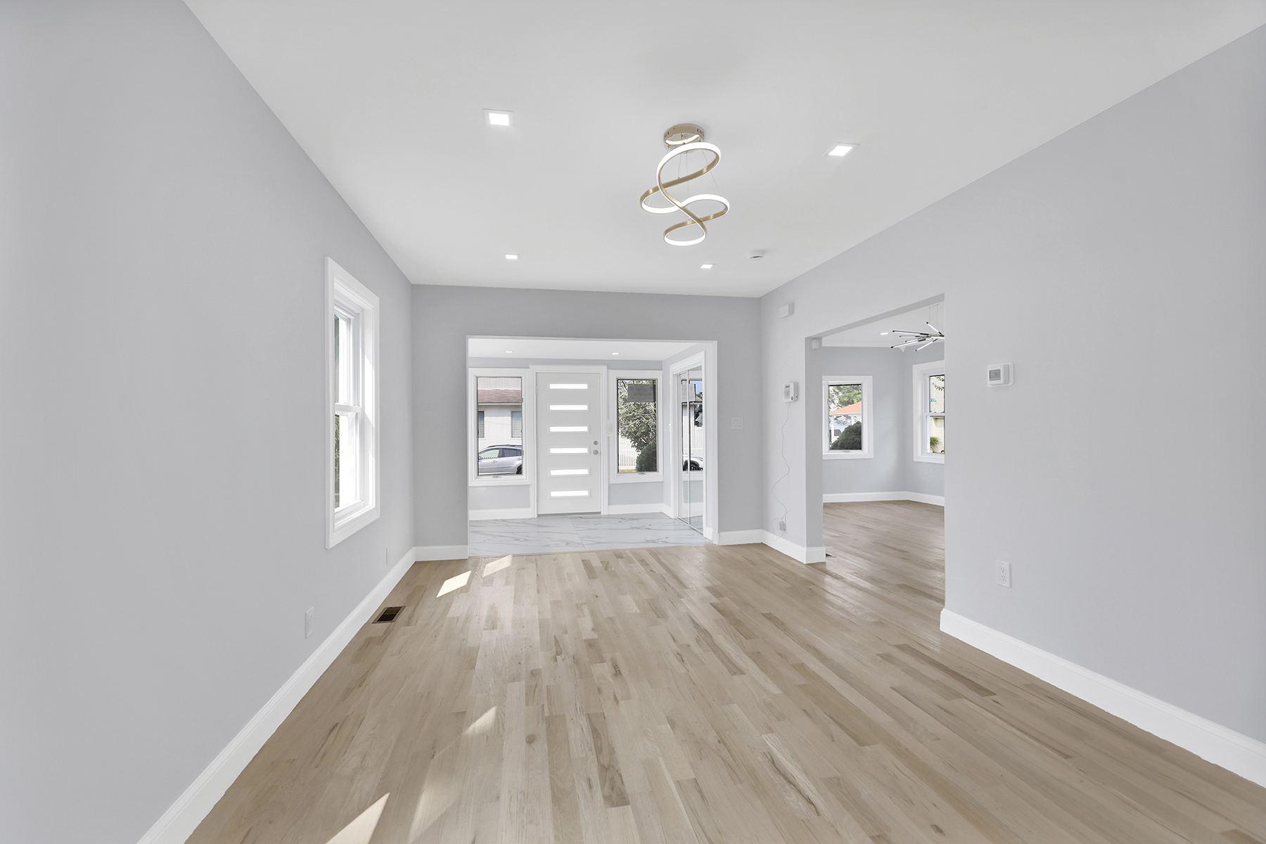 Oceanside, New York, 11572, United States, 5 Bedrooms Bedrooms, ,3 BathroomsBathrooms,Residential,For Sale,1914667