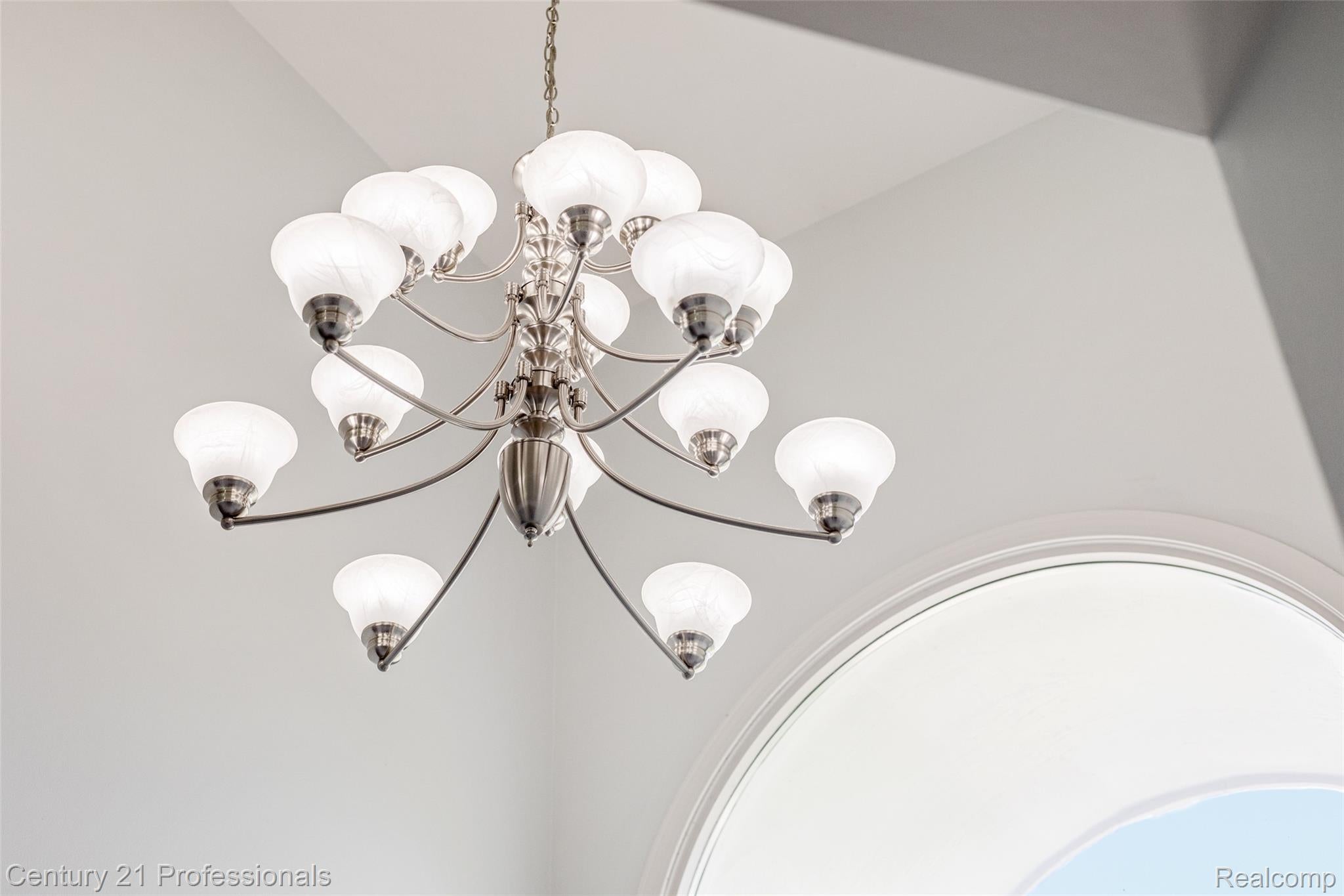 LakeOrion, Michigan, 48359, United States, 4 Bedrooms Bedrooms, ,3 BathroomsBathrooms,Residential,For Sale,1973715