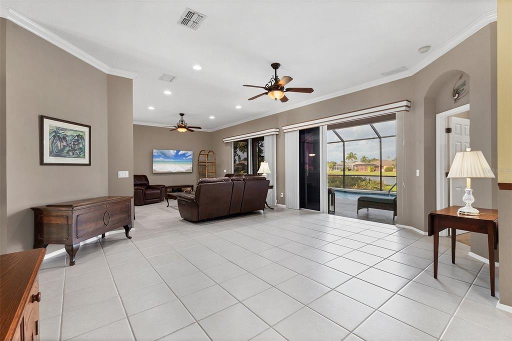 Sarasota, Florida, 34238, United States, 4 Bedrooms Bedrooms, ,2 BathroomsBathrooms,Residential,For Sale,1985448