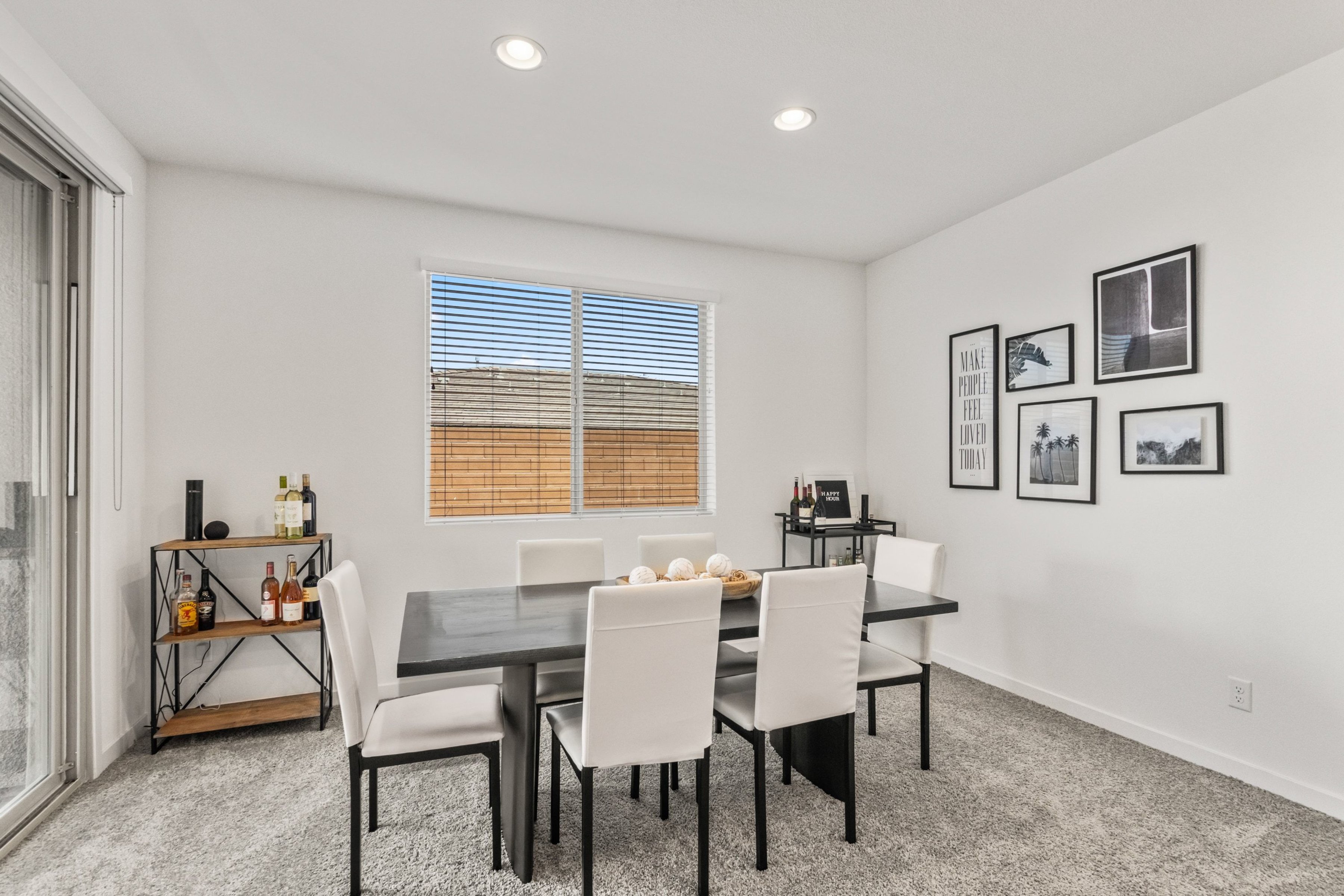  Four bedroom corner lot in very desirable southwest gated community - 物件實景