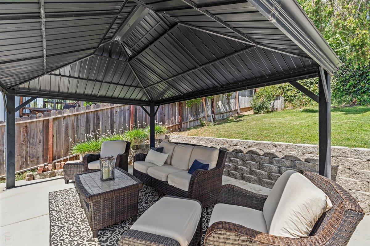 Oakdale, California, 95361, United States, 3 Bedrooms Bedrooms, ,3 BathroomsBathrooms,Residential,For Sale,1923997