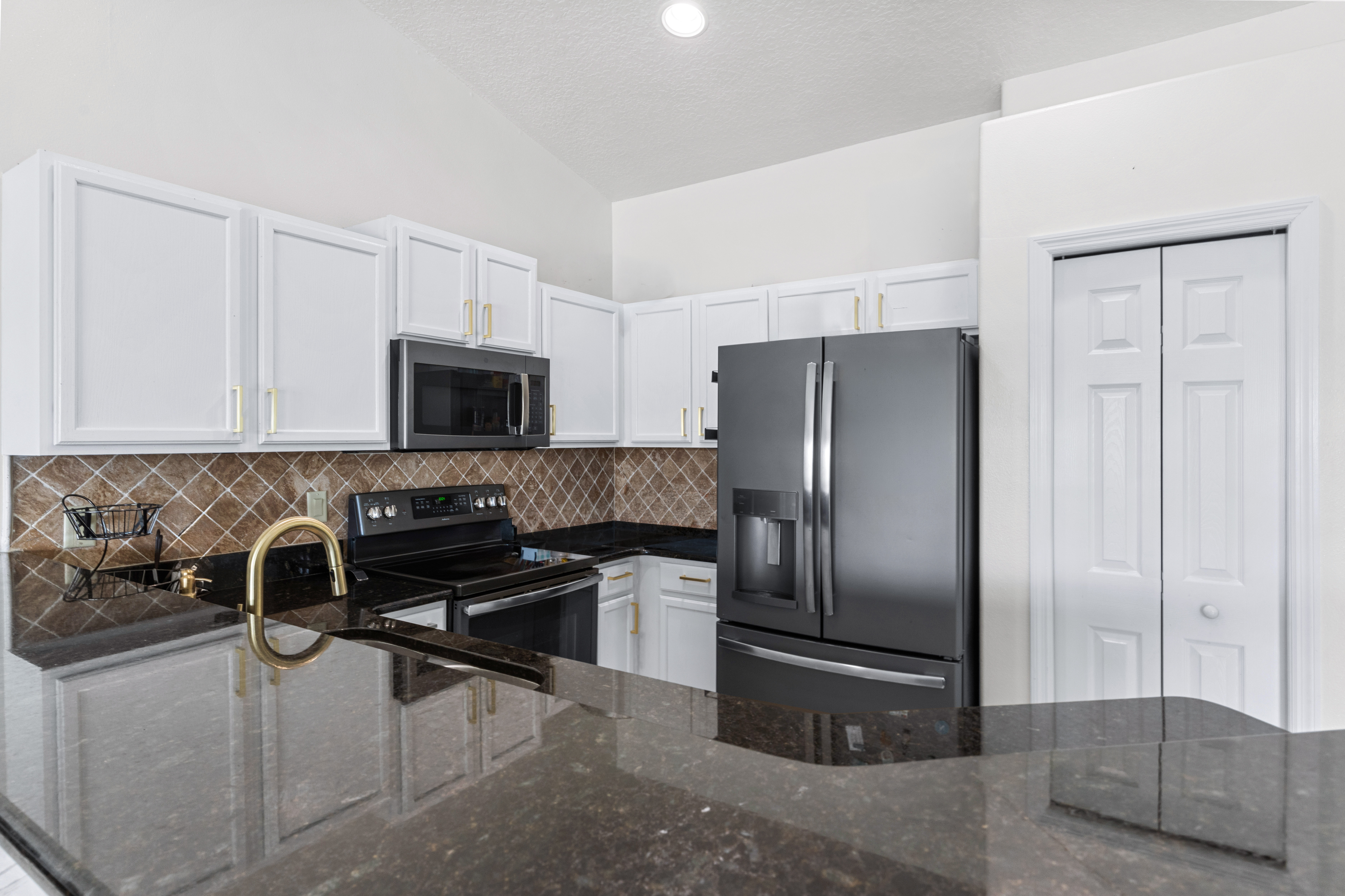  1883 Cato Court, Unit #B-2, Indialantic, FL, 32903 - 物件實景