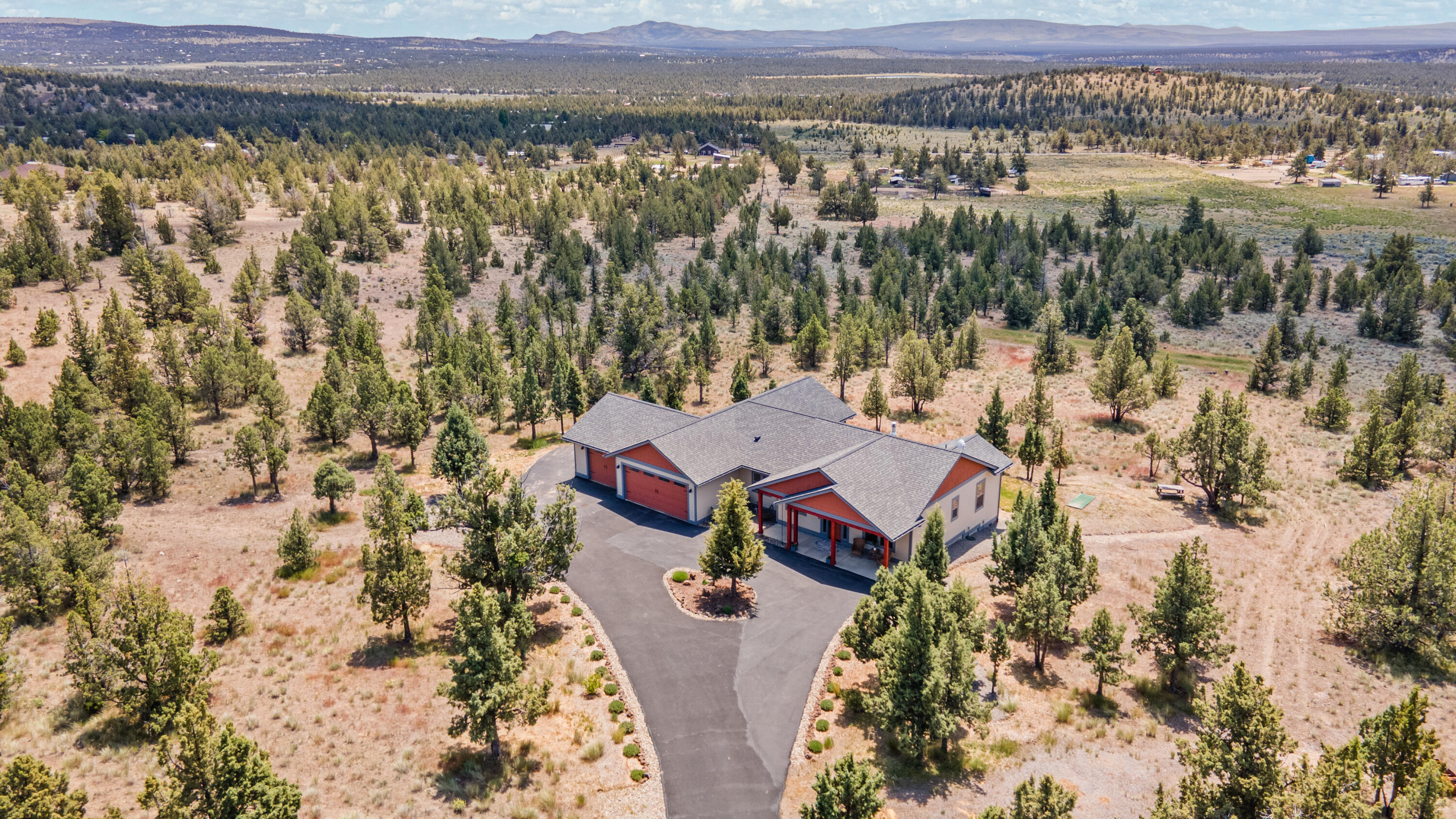 Prineville, Oregon, 97754, United States, 3 Bedrooms Bedrooms, ,2 BathroomsBathrooms,Residential,For Sale,1848132
