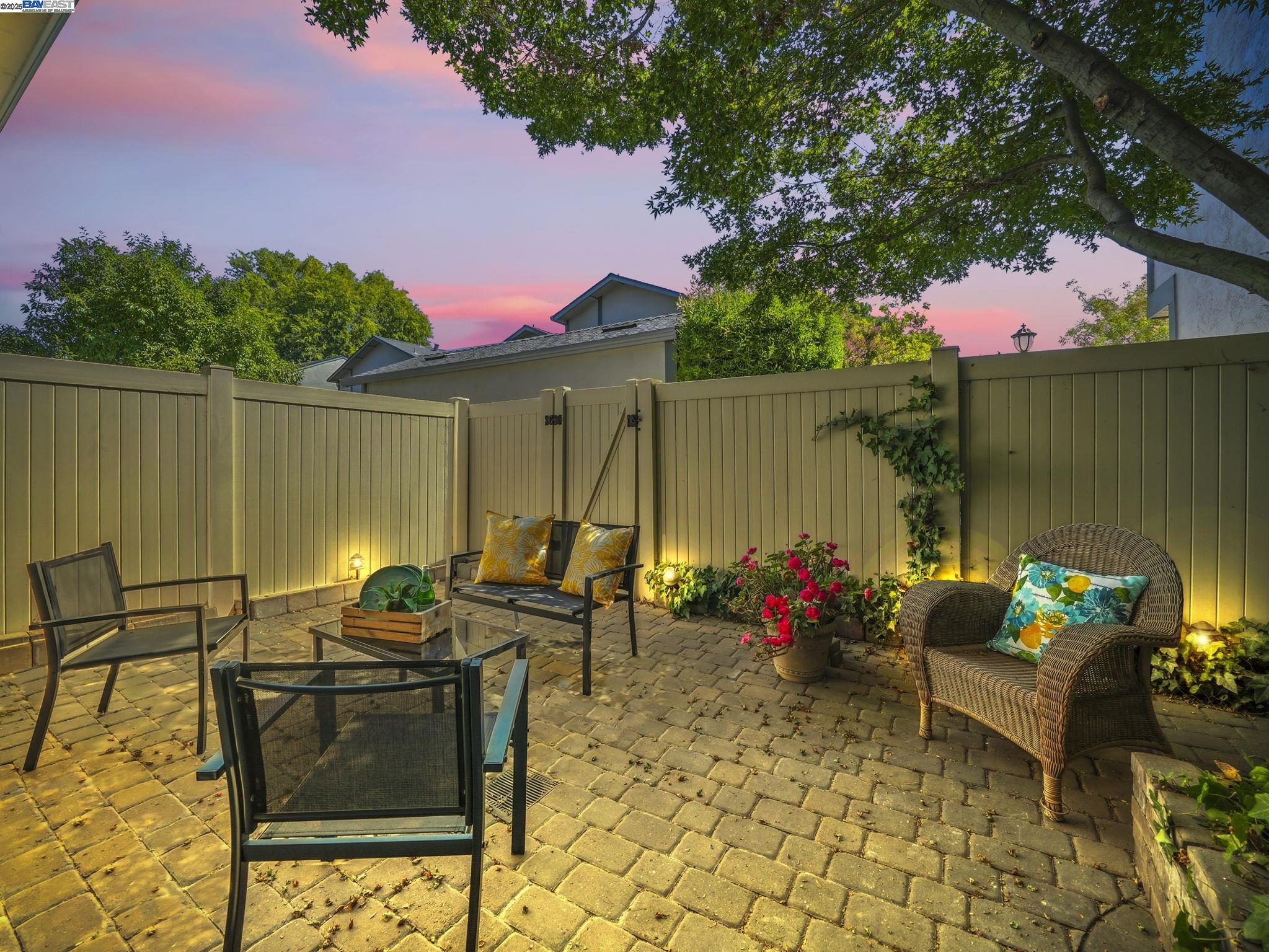 Livermore, California, 94551, United States, 2 Bedrooms Bedrooms, ,1 BathroomBathrooms,Residential,For Sale,1927441