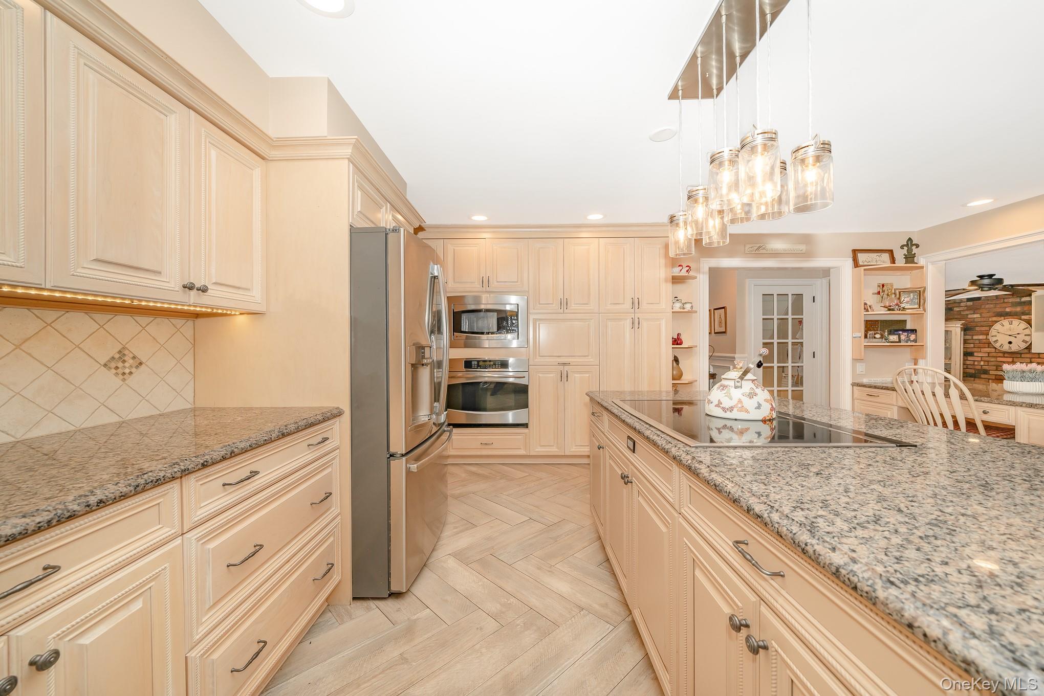 Smithtown, New York, 11787, United States, 5 Bedrooms Bedrooms, ,3 BathroomsBathrooms,Residential,For Sale,2001022