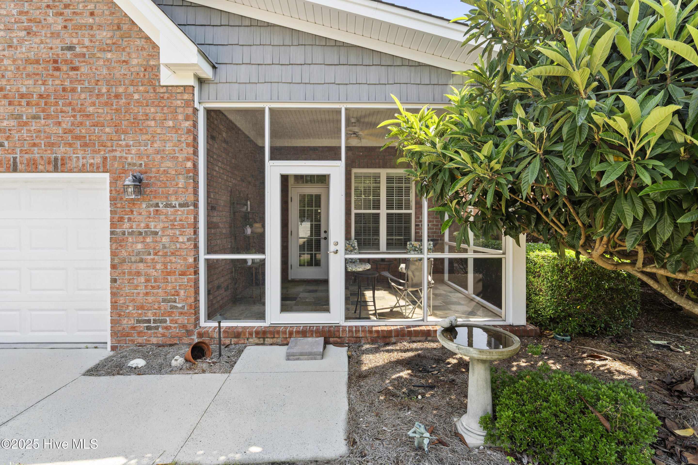 Wilmington, North Carolina, 28403, United States, 4 Bedrooms Bedrooms, ,3 BathroomsBathrooms,Residential,For Sale,1849696