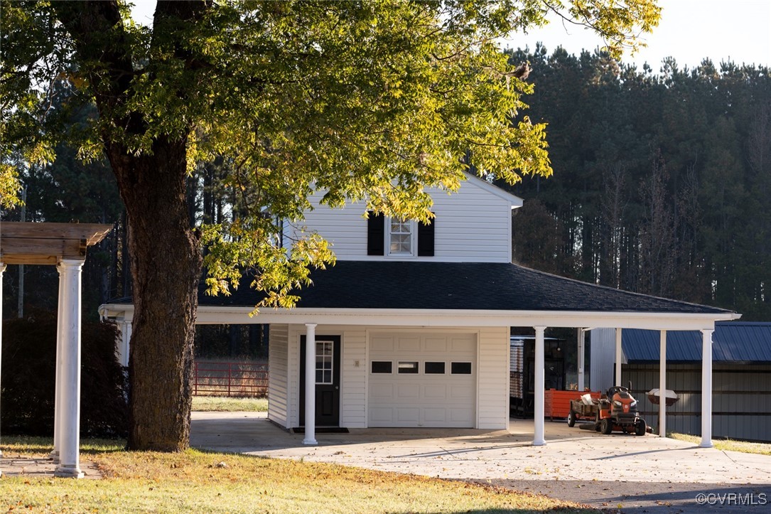Crewe, Virginia, 23930, United States, 5 Bedrooms Bedrooms, ,4 BathroomsBathrooms,Residential,For Sale,1887087