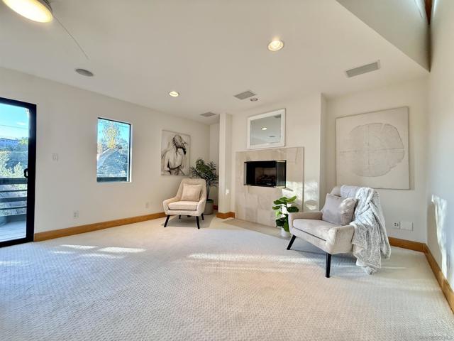 San Diego, California, 92103, United States, 2 Bedrooms Bedrooms, ,4 BathroomsBathrooms,Residential,For Sale,2009061
