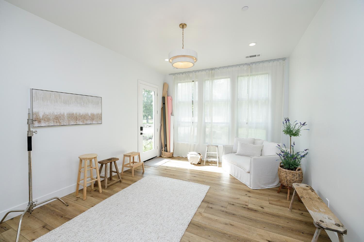 Modesto, California, 95357, United States, 4 Bedrooms Bedrooms, ,4 BathroomsBathrooms,Residential,For Sale,1976586