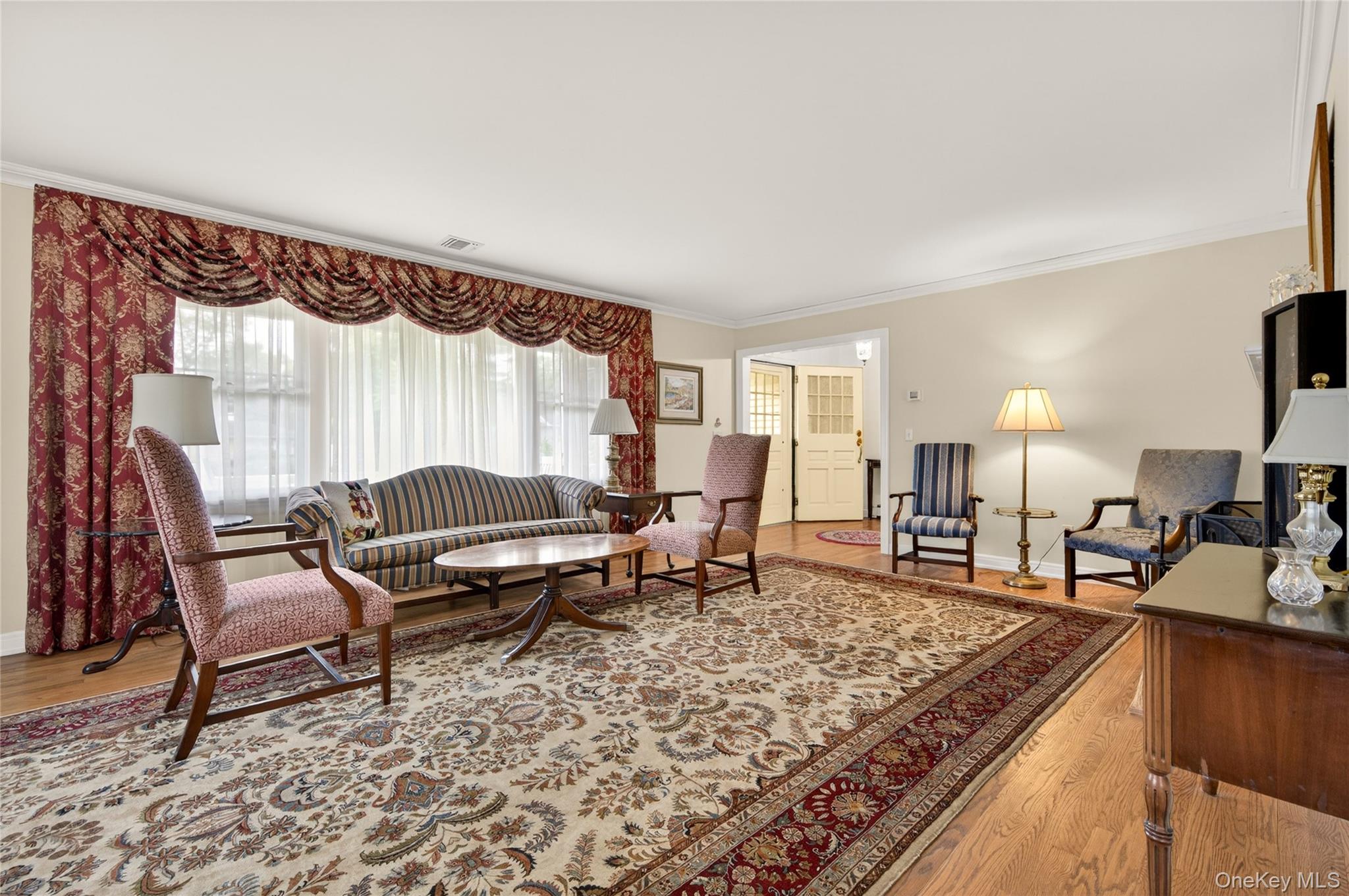  14 Mayfair Drive, Huntington, NY, 11743 - 物件實景