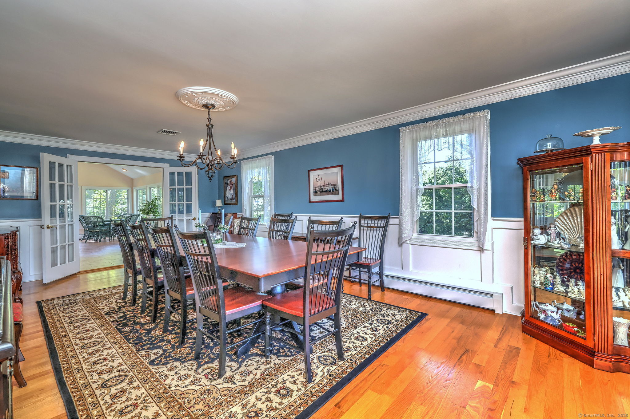 Milford, Connecticut, 06461, United States, 3 Bedrooms Bedrooms, ,3 BathroomsBathrooms,Residential,For Sale,1938642