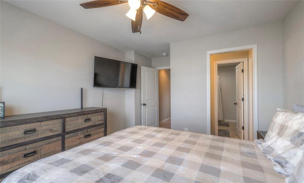 Olathe, Kansas, 66062, United States, 4 Bedrooms Bedrooms, ,4 BathroomsBathrooms,Residential,For Sale,1992047