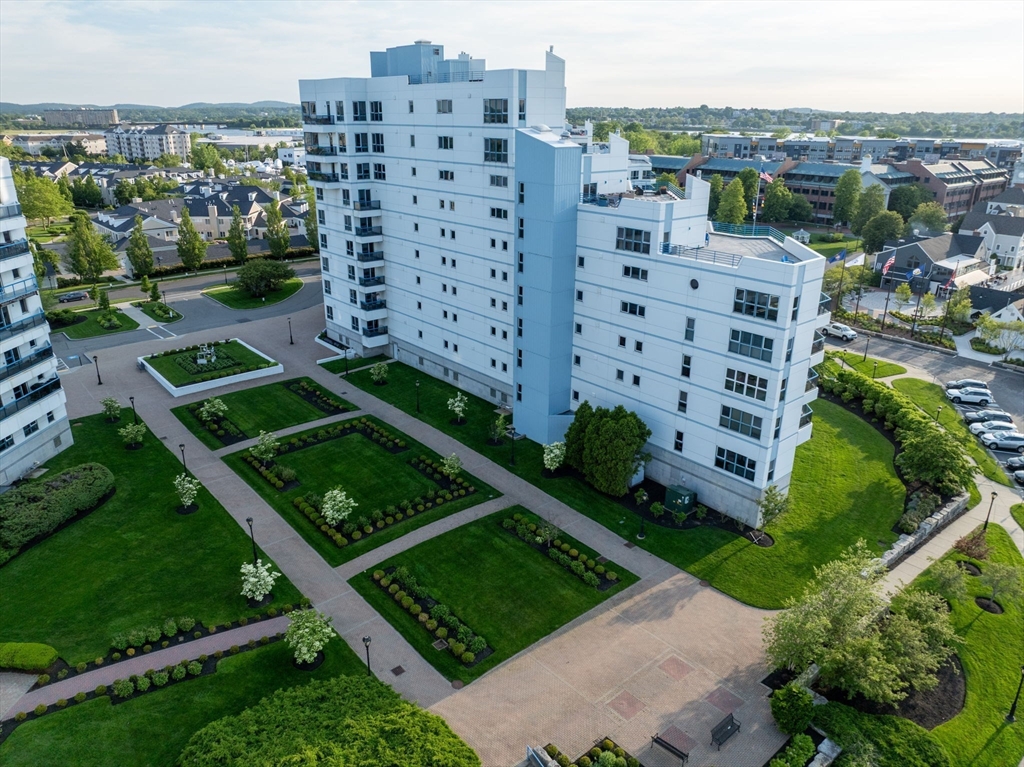 Quincy, Massachusetts, 02171, United States, 2 Bedrooms Bedrooms, ,2 BathroomsBathrooms,Residential,For Sale,2009076