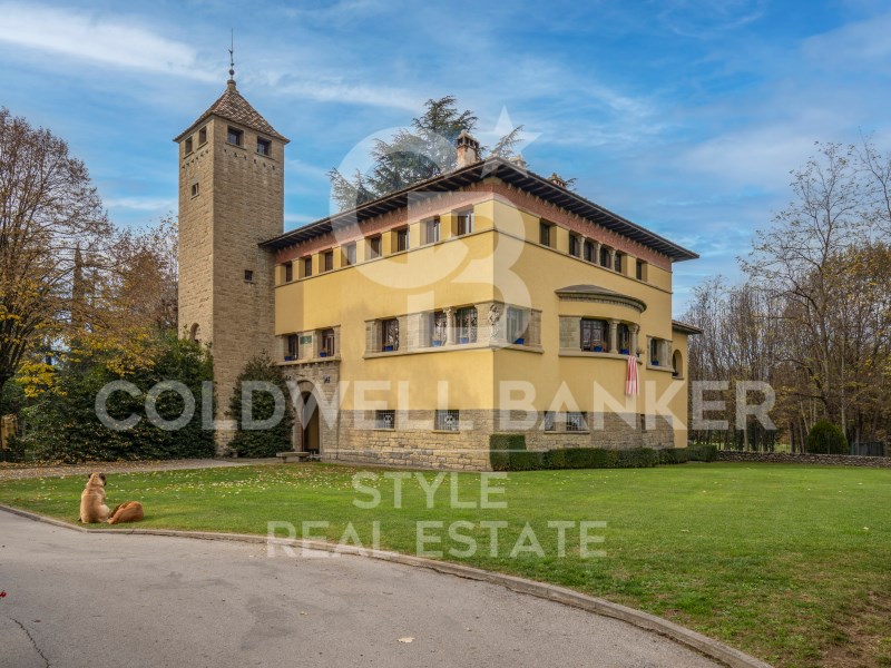 Barcelona, Torell?, Torell? Barcelona, Torell?, To, Torelló, Catalonia, ES, 13 Bedrooms Bedrooms, ,4 BathroomsBathrooms,Residential,For Sale,Barcelona, Torell?, Torell? Barcelona, Torell?, To,1448809
