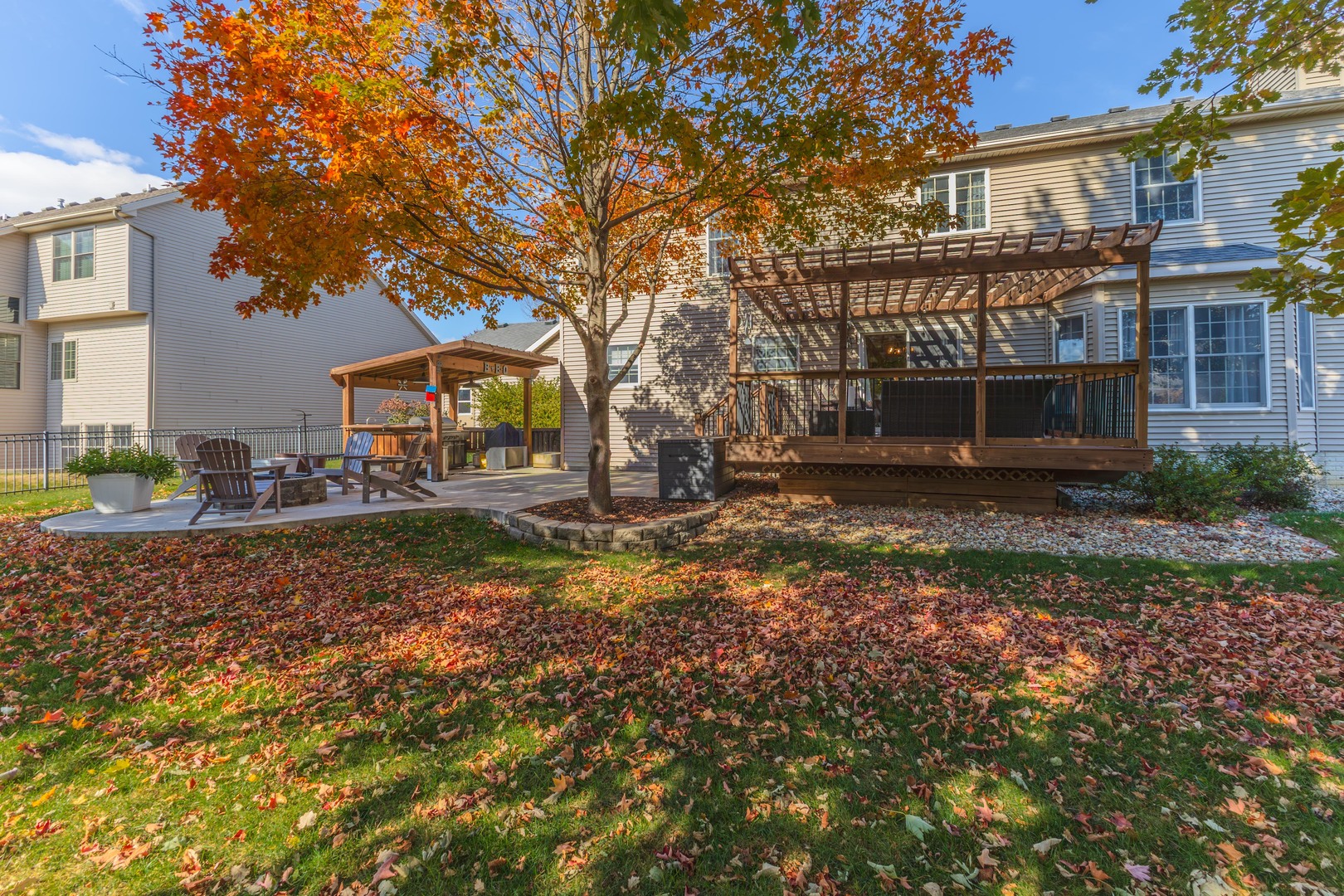 Bloomington, Illinois, 61704, United States, 4 Bedrooms Bedrooms, ,4 BathroomsBathrooms,Residential,For Sale,1996110