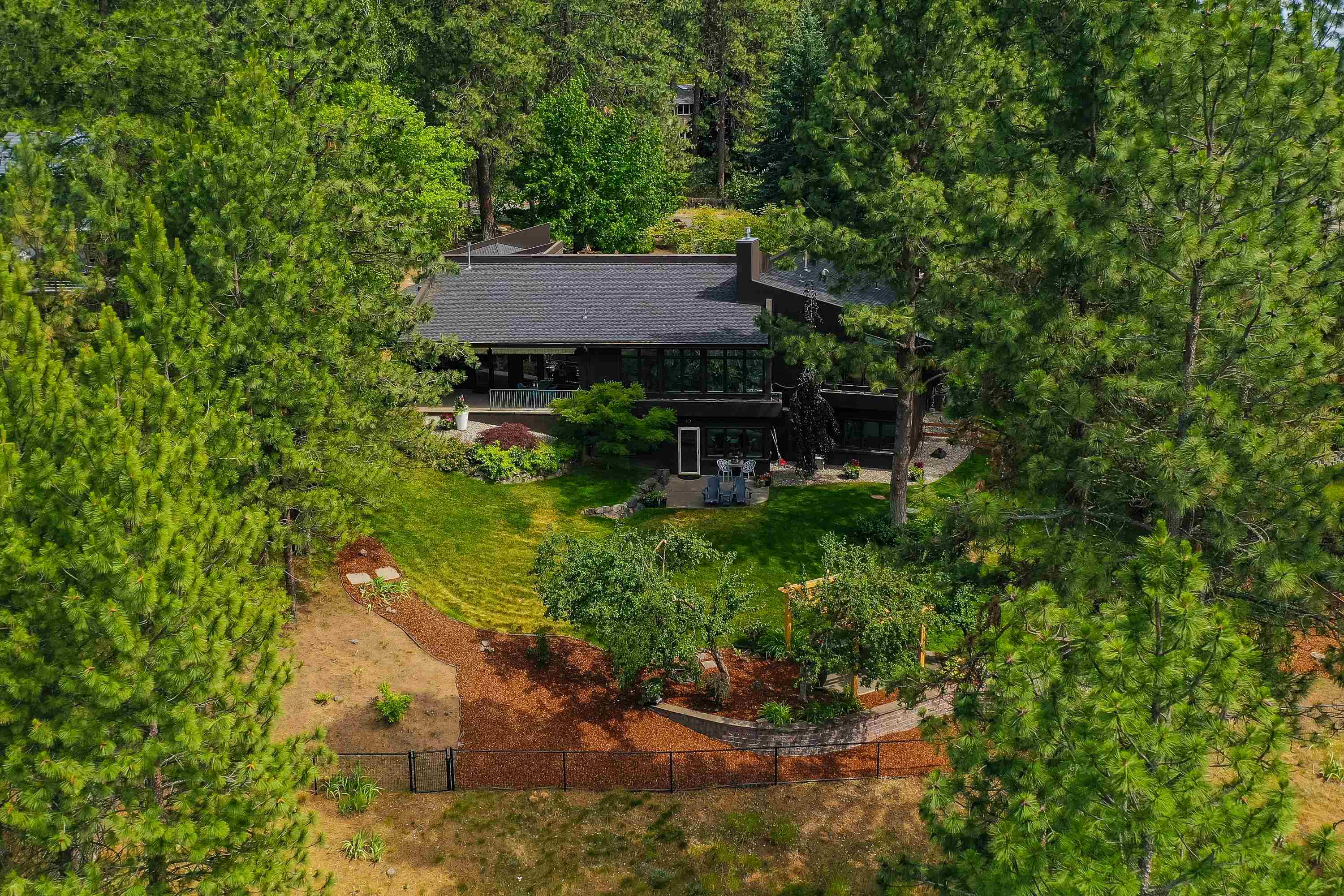 Spokane, Washington, 99223, United States, 4 Bedrooms Bedrooms, ,4 BathroomsBathrooms,Residential,For Sale,2002514