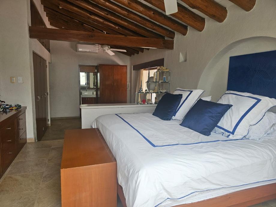 Crist?bal de Olid, Jiutepec, Morelos, 62564, Mexico, 4 Bedrooms Bedrooms, ,5 BathroomsBathrooms,Residential,For Sale,Crist?bal de Olid,1625302
