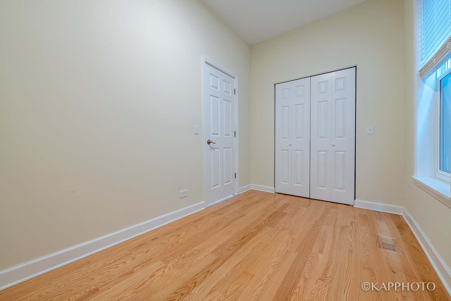 Chicago, Illinois, 60618, United States, 9 Bedrooms Bedrooms, ,Residential,For Sale,1977178