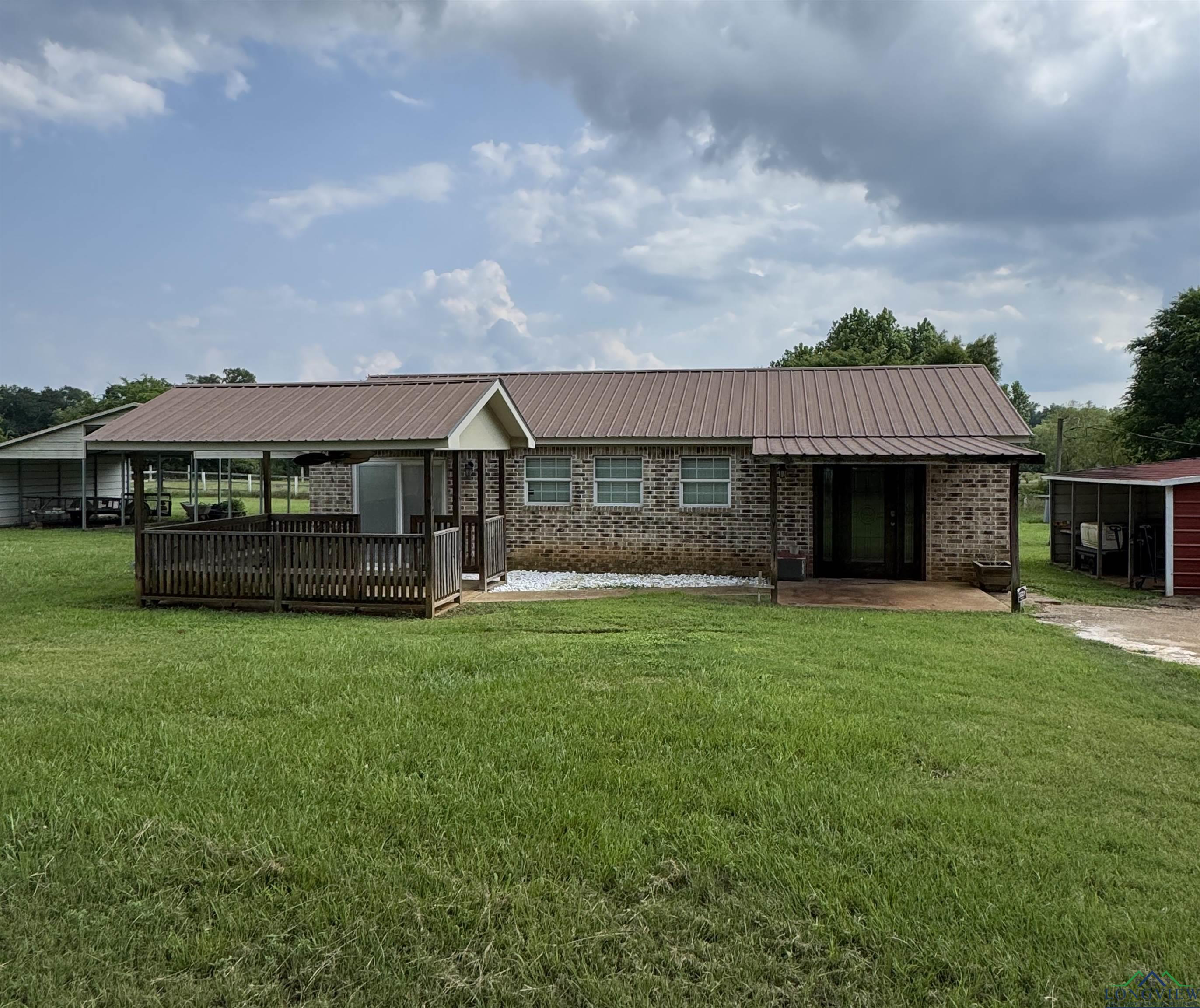 Nacogdoches, Texas, 75964, United States, 4 Bedrooms Bedrooms, ,4 BathroomsBathrooms,Residential,For Sale,1708652