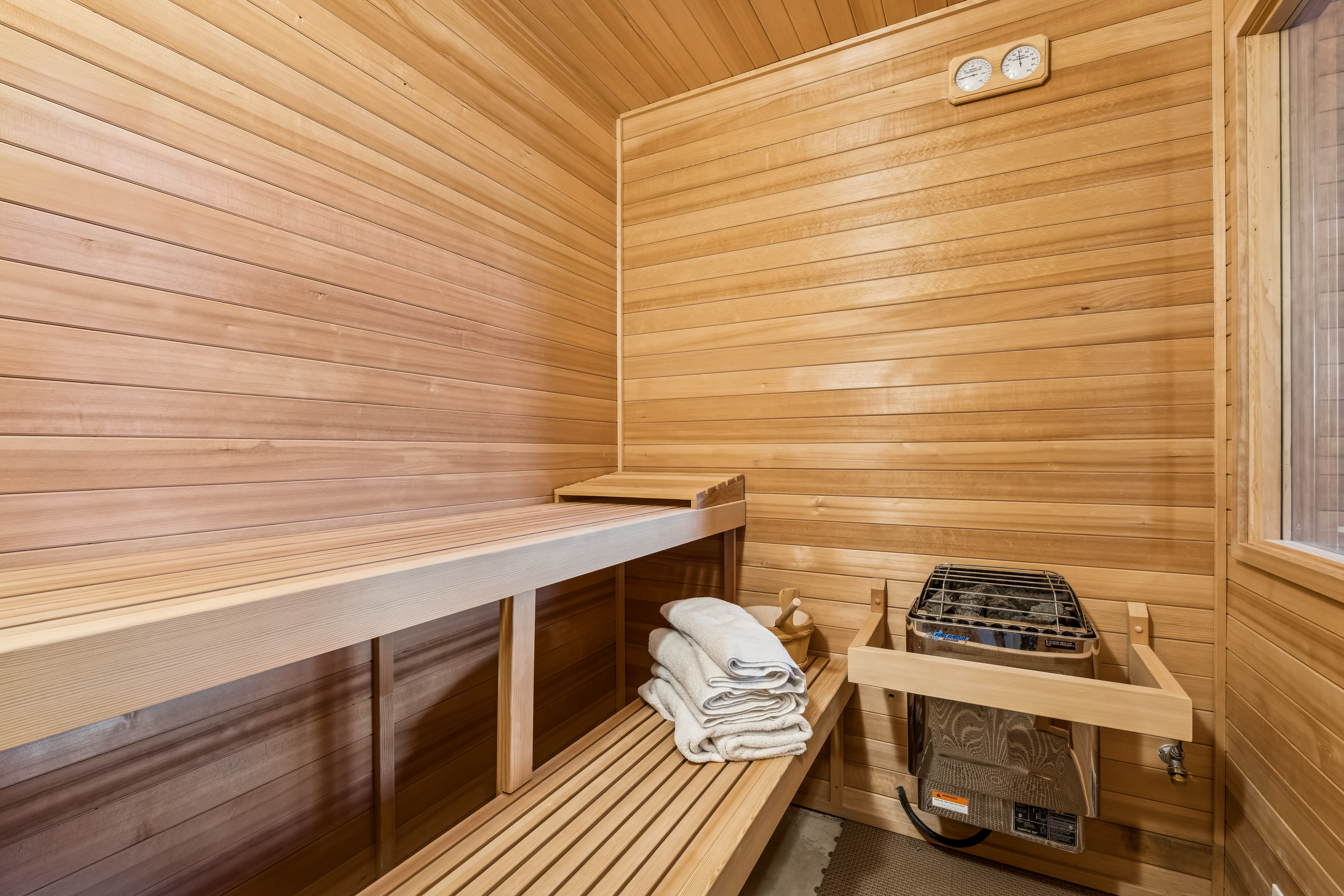  Lakeside Fox Acres Estate with Elevator, Sauna & Guest Apartment - 物件實景