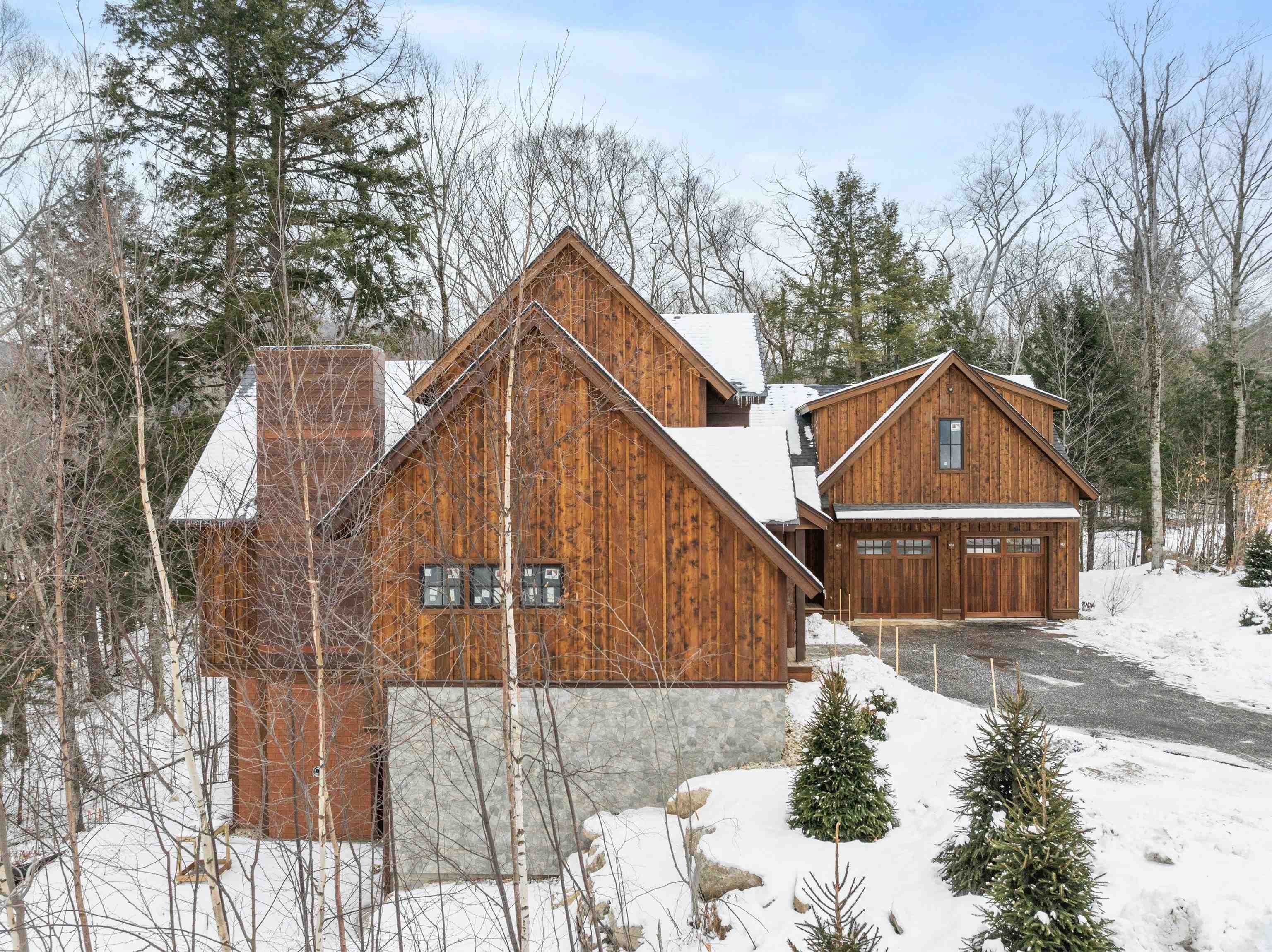 Lincoln, New Hampshire, 03251, United States, 5 Bedrooms Bedrooms, ,5 BathroomsBathrooms,Residential,For Sale,1979766