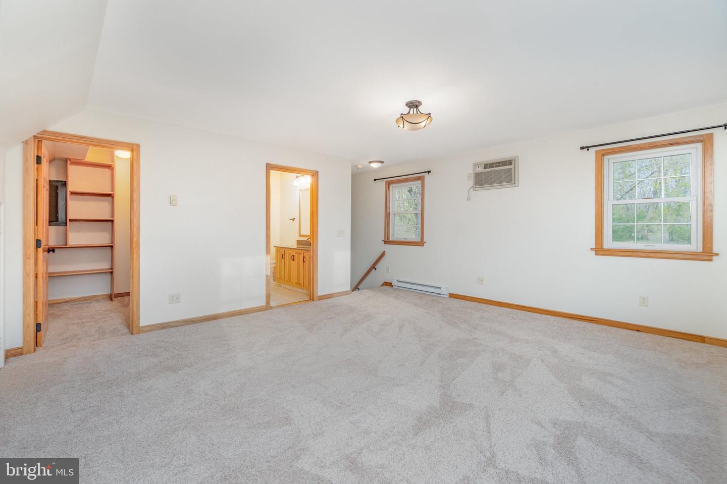 Mechanicsburg, Pennsylvania, 17055, United States, 4 Bedrooms Bedrooms, ,4 BathroomsBathrooms,Residential,For Sale,1991267