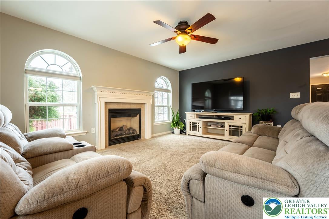 Easton, Pennsylvania, 18040, United States, 4 Bedrooms Bedrooms, ,3 BathroomsBathrooms,Residential,For Sale,2005957