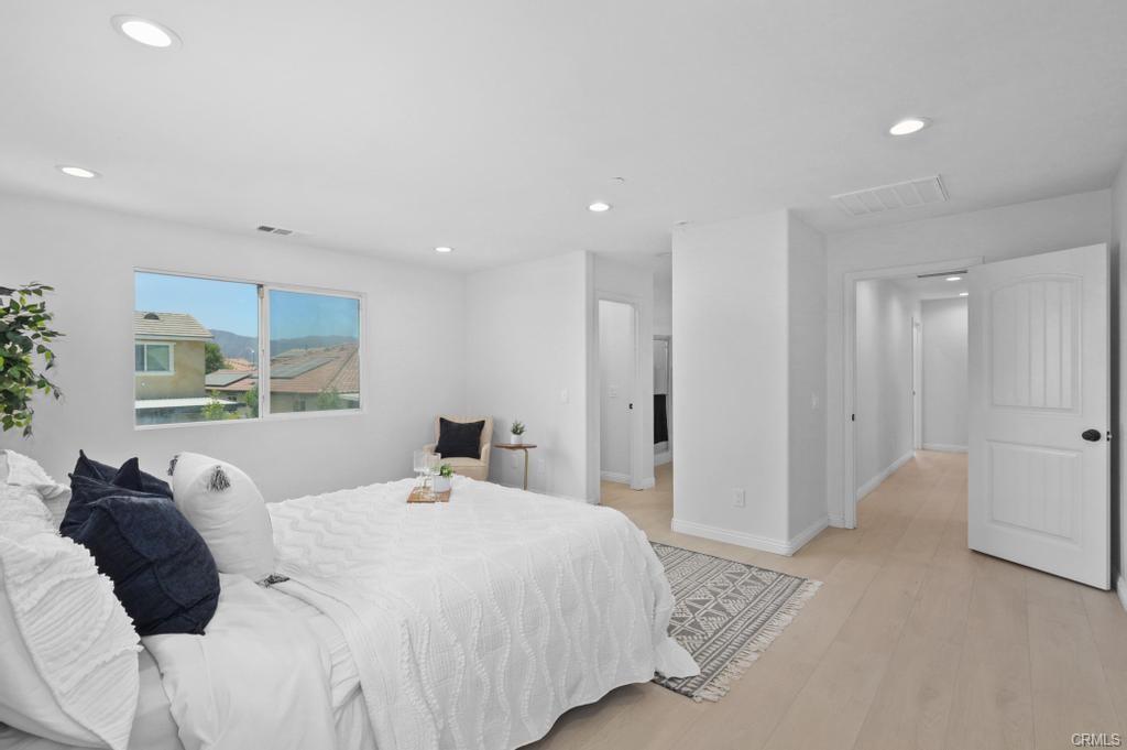 Lake Elsinore, California, 92530, United States, 4 Bedrooms Bedrooms, ,3 BathroomsBathrooms,Residential,For Sale,1942705