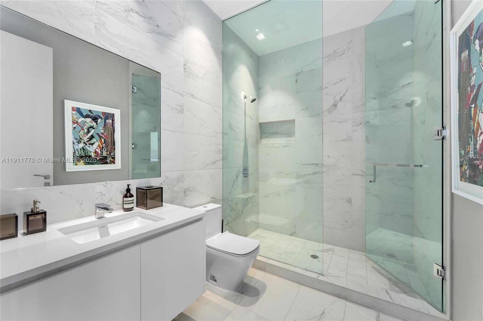 Miami, Florida, 33132, United States, 6 Bedrooms Bedrooms, ,7 BathroomsBathrooms,Residential,For Sale,1991375