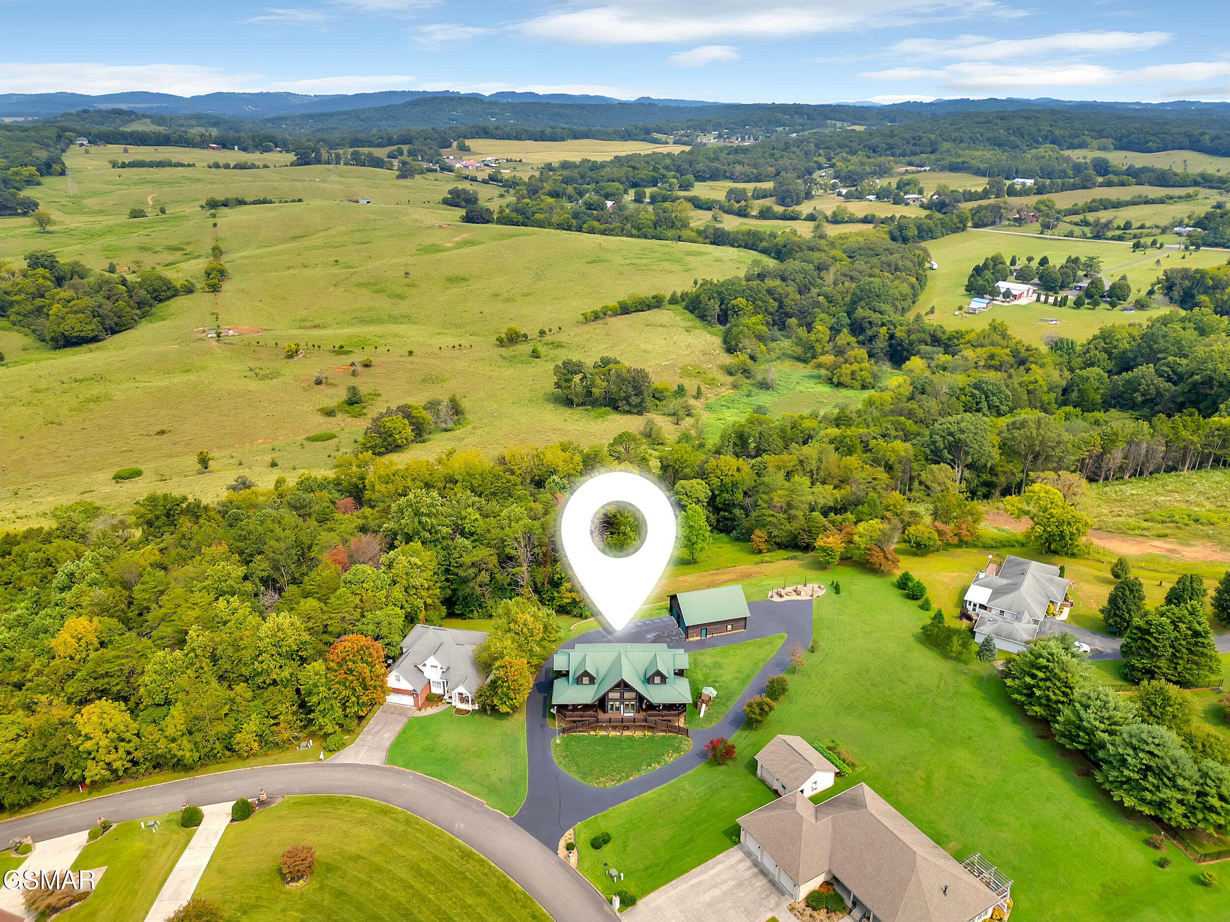 Dandridge, Tennessee, 37725, United States, 3 Bedrooms Bedrooms, ,4 BathroomsBathrooms,Residential,For Sale,1978849