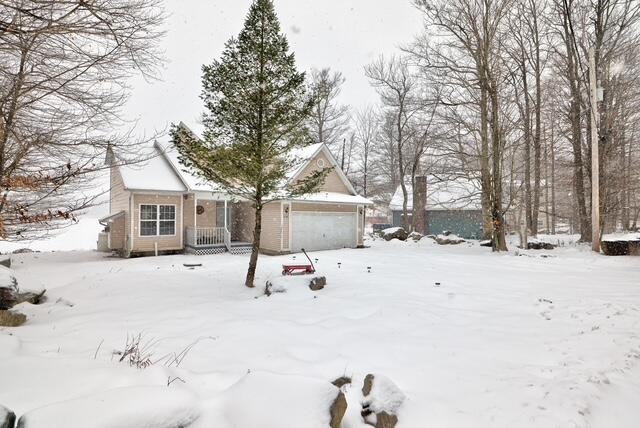 Tobyhanna, Pennsylvania, 18466, United States, 3 Bedrooms Bedrooms, ,3 BathroomsBathrooms,Residential,For Sale,1887913