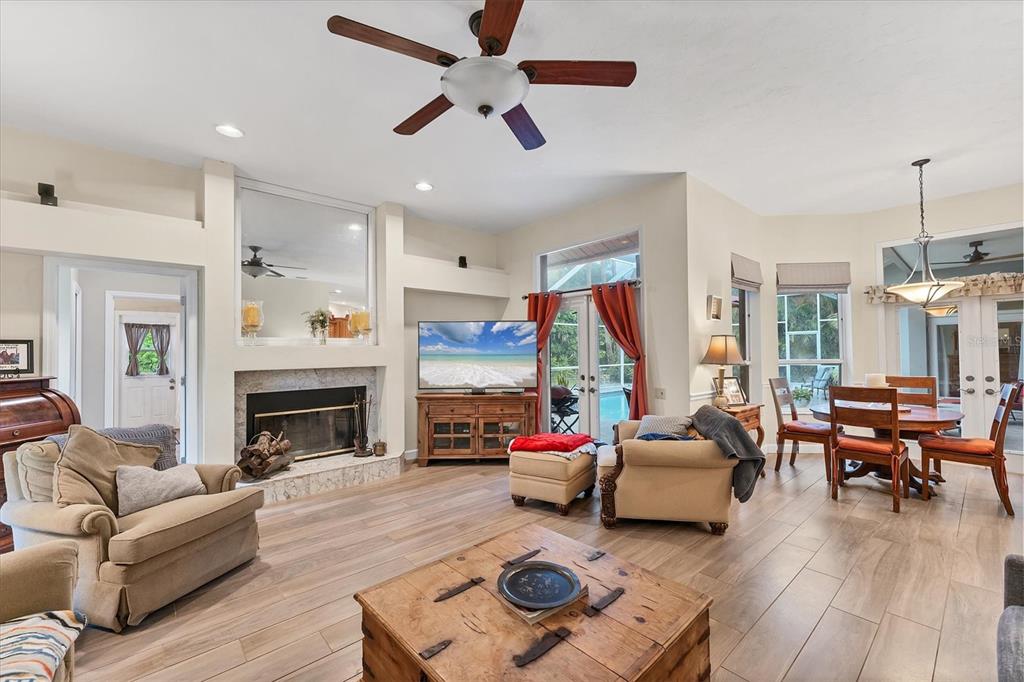 Sarasota, Florida, 34233, United States, 4 Bedrooms Bedrooms, ,4 BathroomsBathrooms,Residential,For Sale,1891764