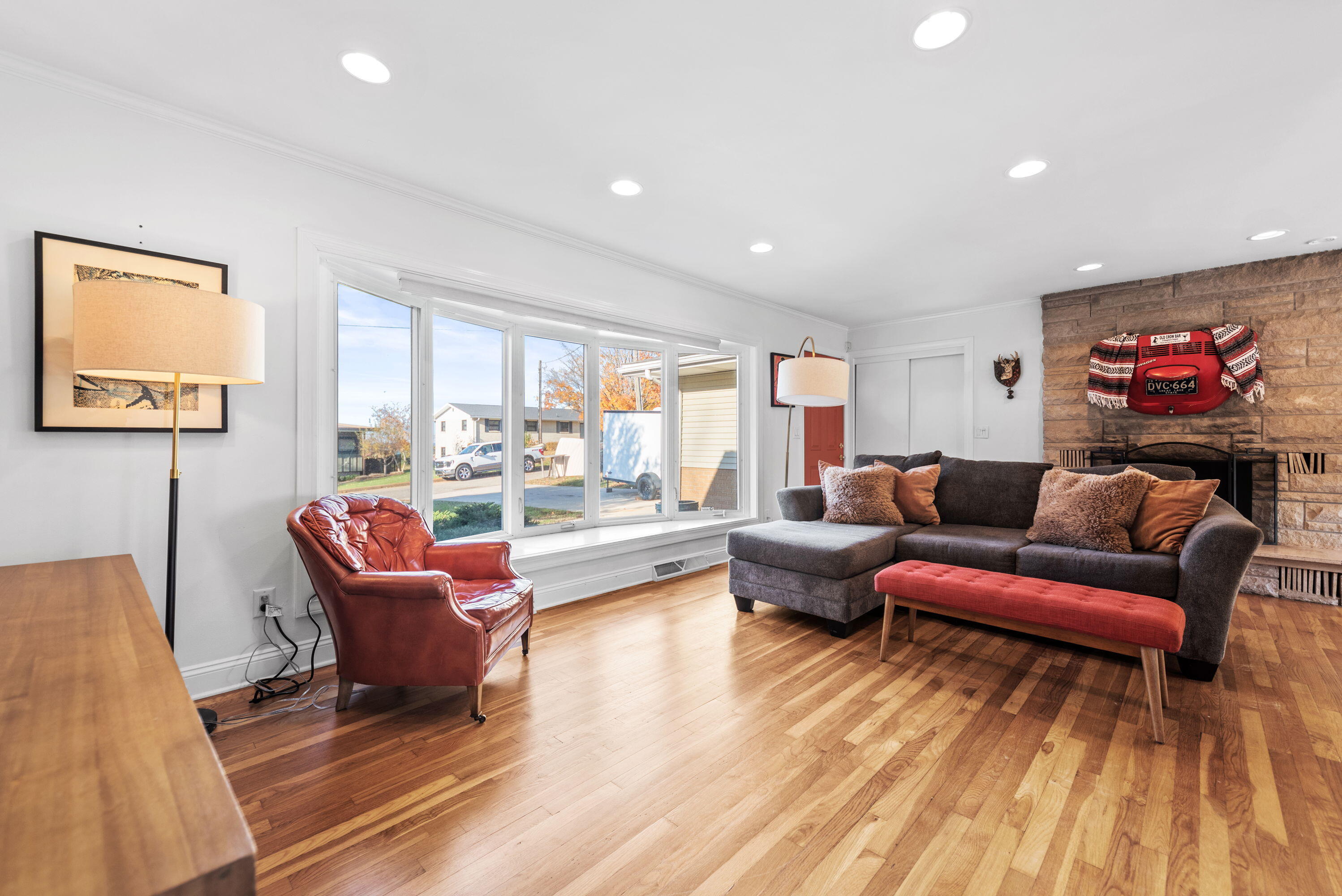 New Buffalo, Michigan, 49117, United States, 3 Bedrooms Bedrooms, ,4 BathroomsBathrooms,Residential,For Sale,1989318