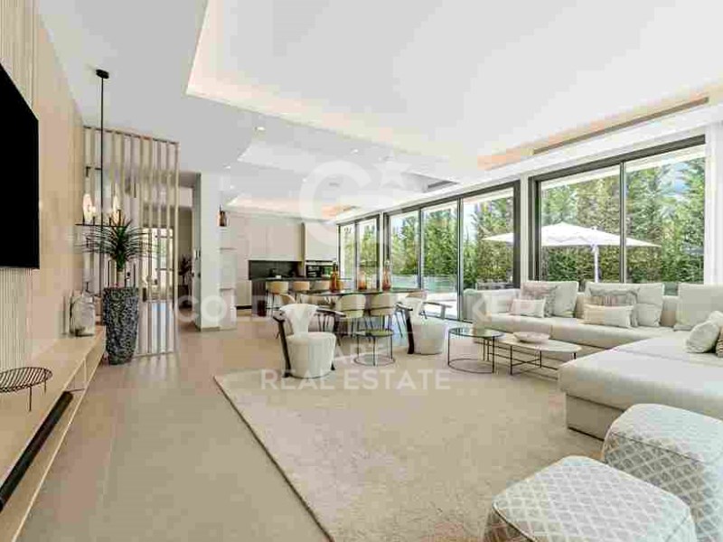 Marbella, Andalusia, ES, 4 Bedrooms Bedrooms, ,4 BathroomsBathrooms,Residential,For Sale,1793222