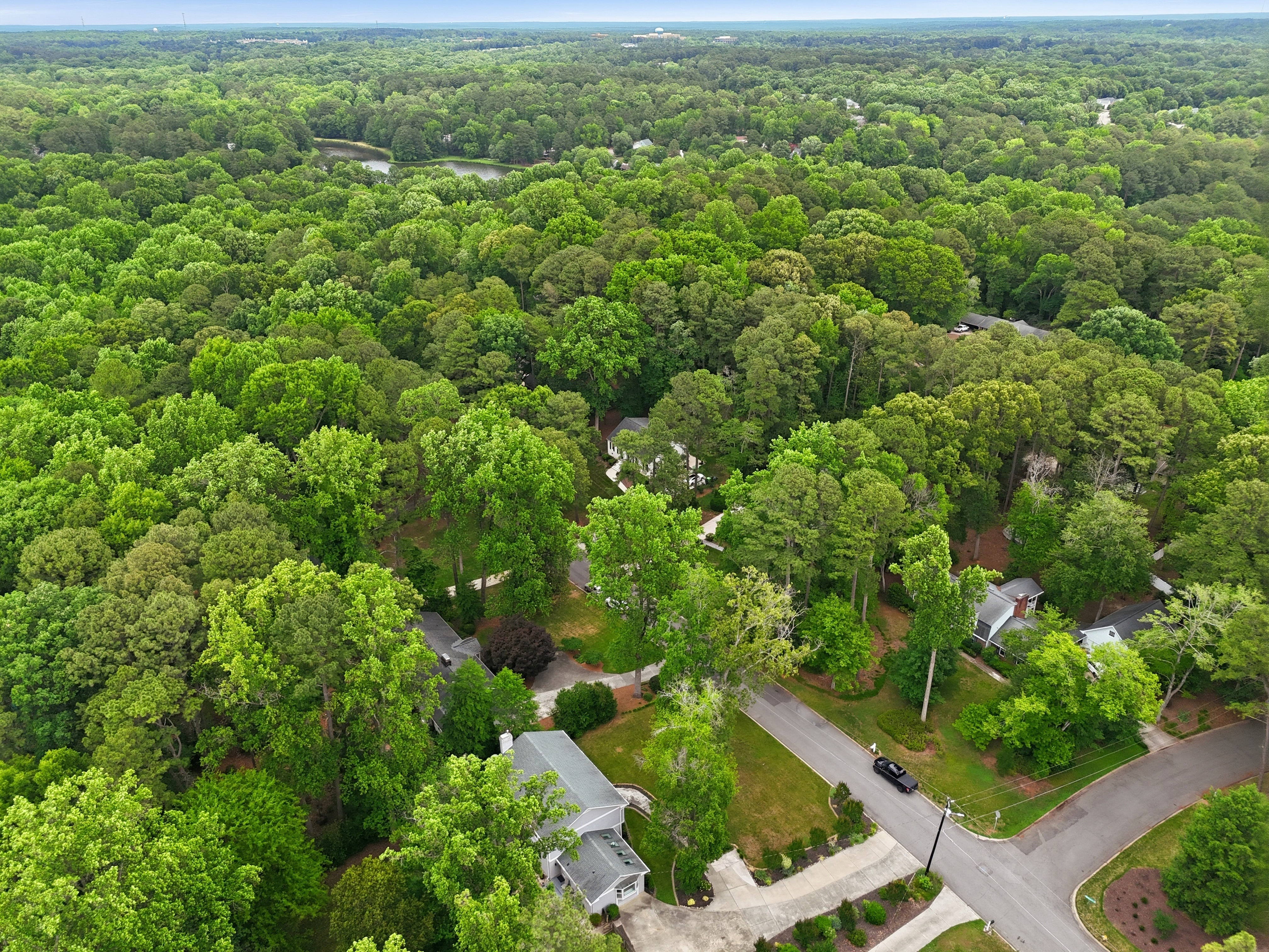  6901 Woodmere Drive, Raleigh, NC 27612 - 物件實景