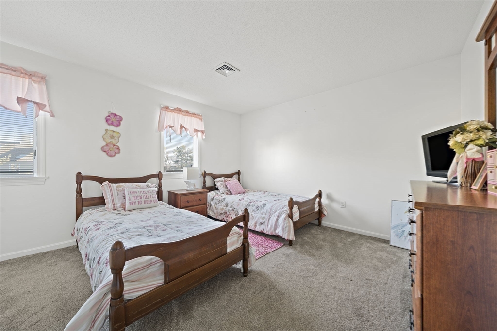 Danvers, Massachusetts, 01923, United States, 3 Bedrooms Bedrooms, ,2 BathroomsBathrooms,Residential,For Sale,2002112