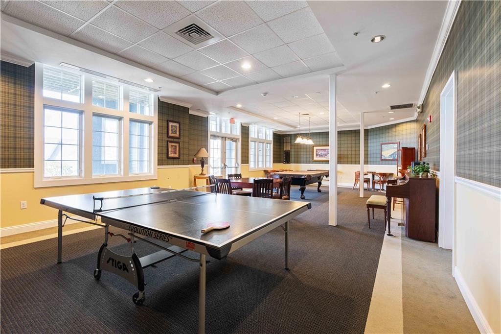 Tiverton, Rhode Island, 02878, United States, 2 Bedrooms Bedrooms, ,2 BathroomsBathrooms,Residential,For Sale,1928076