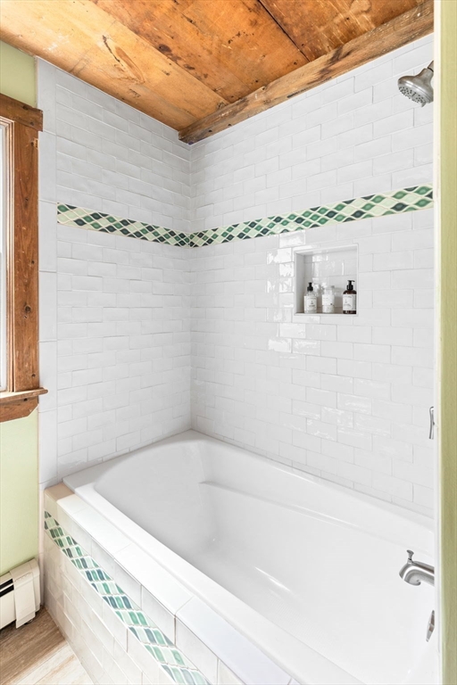 Barnstable, Massachusetts, 02648, United States, 4 Bedrooms Bedrooms, ,2 BathroomsBathrooms,Residential,For Sale,2049292
