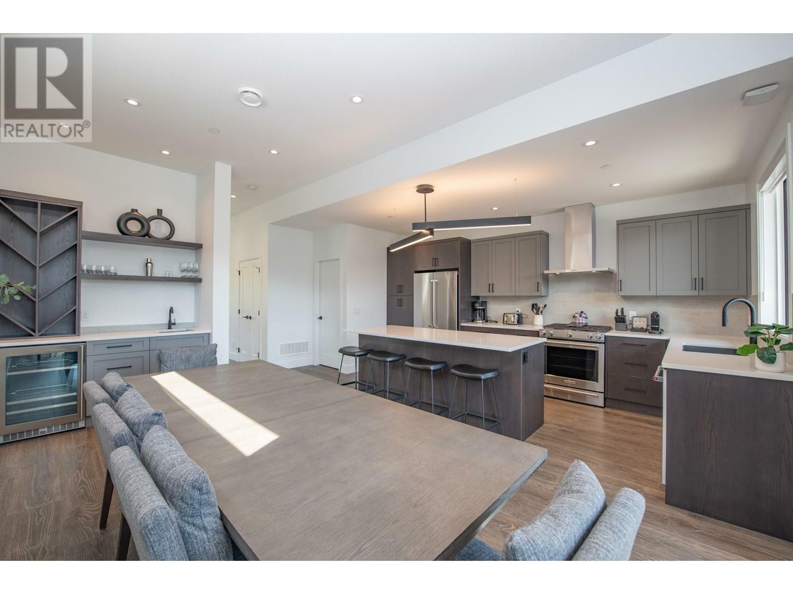 VERNON, British Columbia, V1H 0A5, CA, 4 Bedrooms Bedrooms, ,3 BathroomsBathrooms,Residential,For Sale,1839101