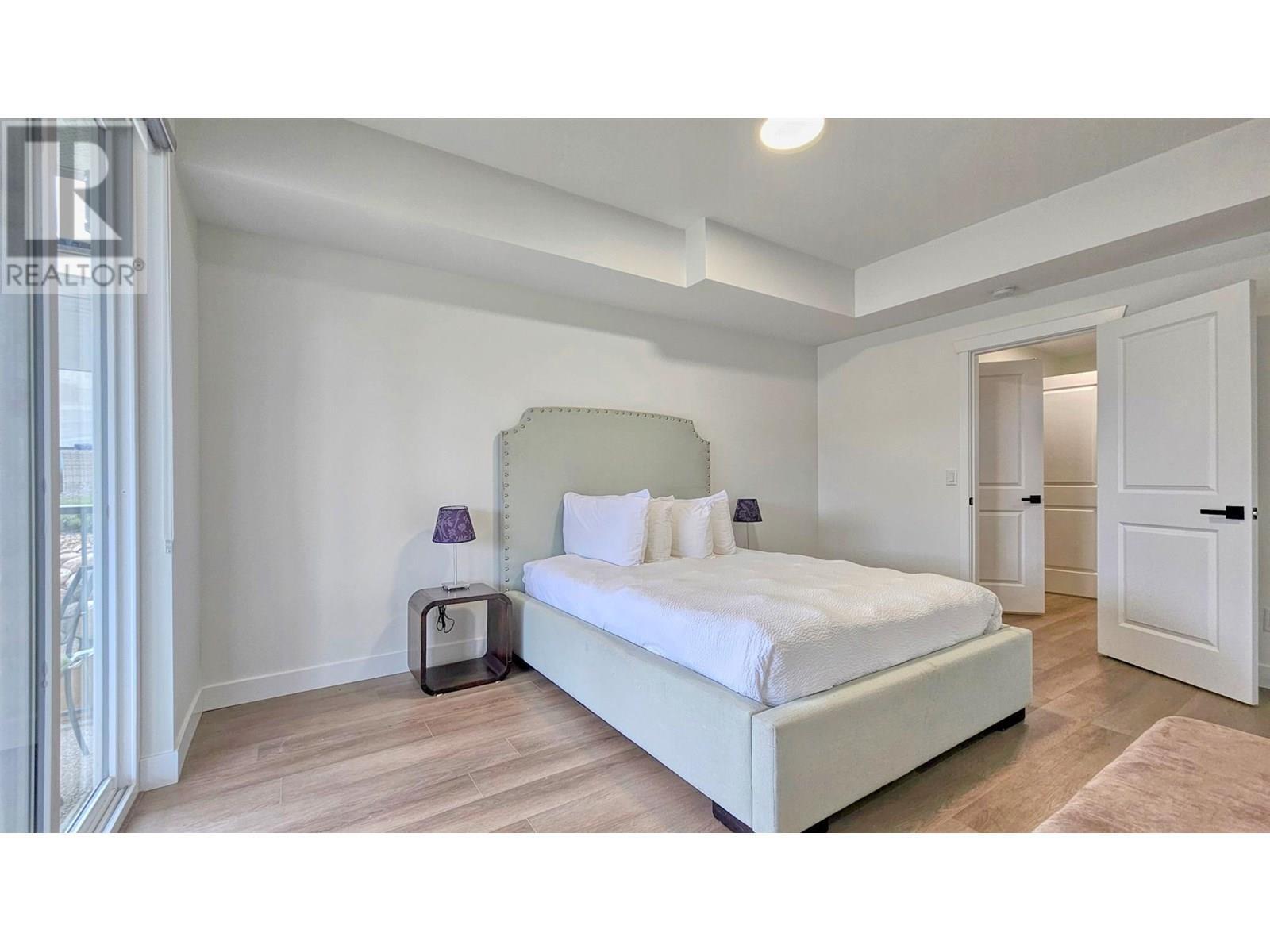 KELOWNA, British Columbia, V1Z 3R8, CA, 3 Bedrooms Bedrooms, ,2 BathroomsBathrooms,Residential,For Sale,1897837
