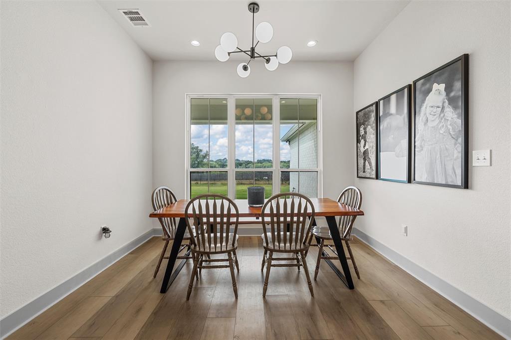 Moody, Texas, 76557, United States, 5 Bedrooms Bedrooms, ,4 BathroomsBathrooms,Residential,For Sale,1847526