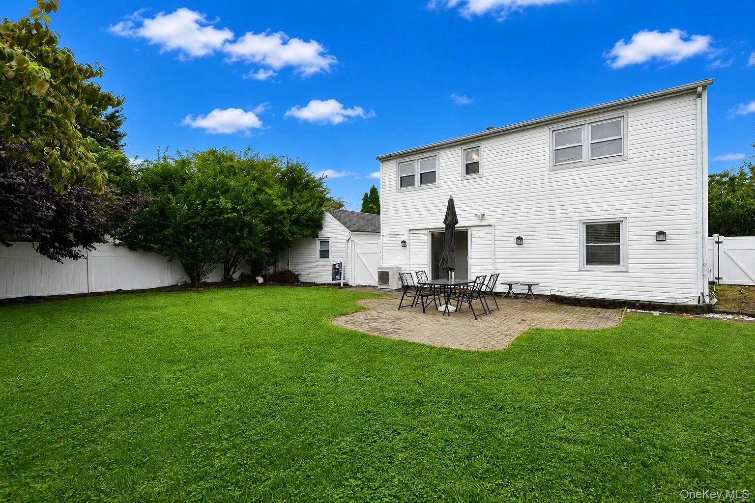Swan Ln, Levittown, NY 11756 #1