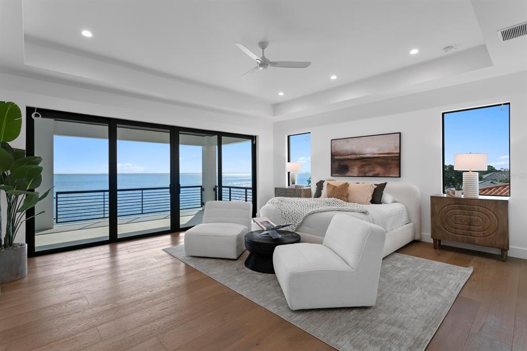 St Petersburg, Florida, 33703, United States, 5 Bedrooms Bedrooms, ,6 BathroomsBathrooms,Residential,For Sale,1856126