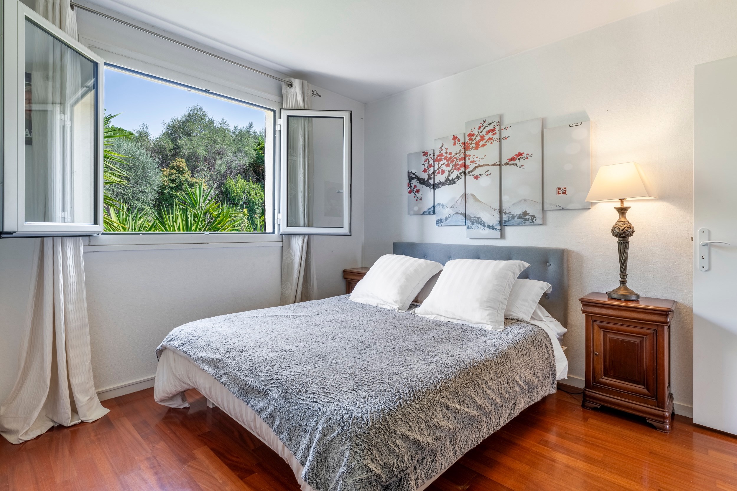  Nice Gairaut, family home for sale with garden, swimming pool, sea views and pr… - 物件實景