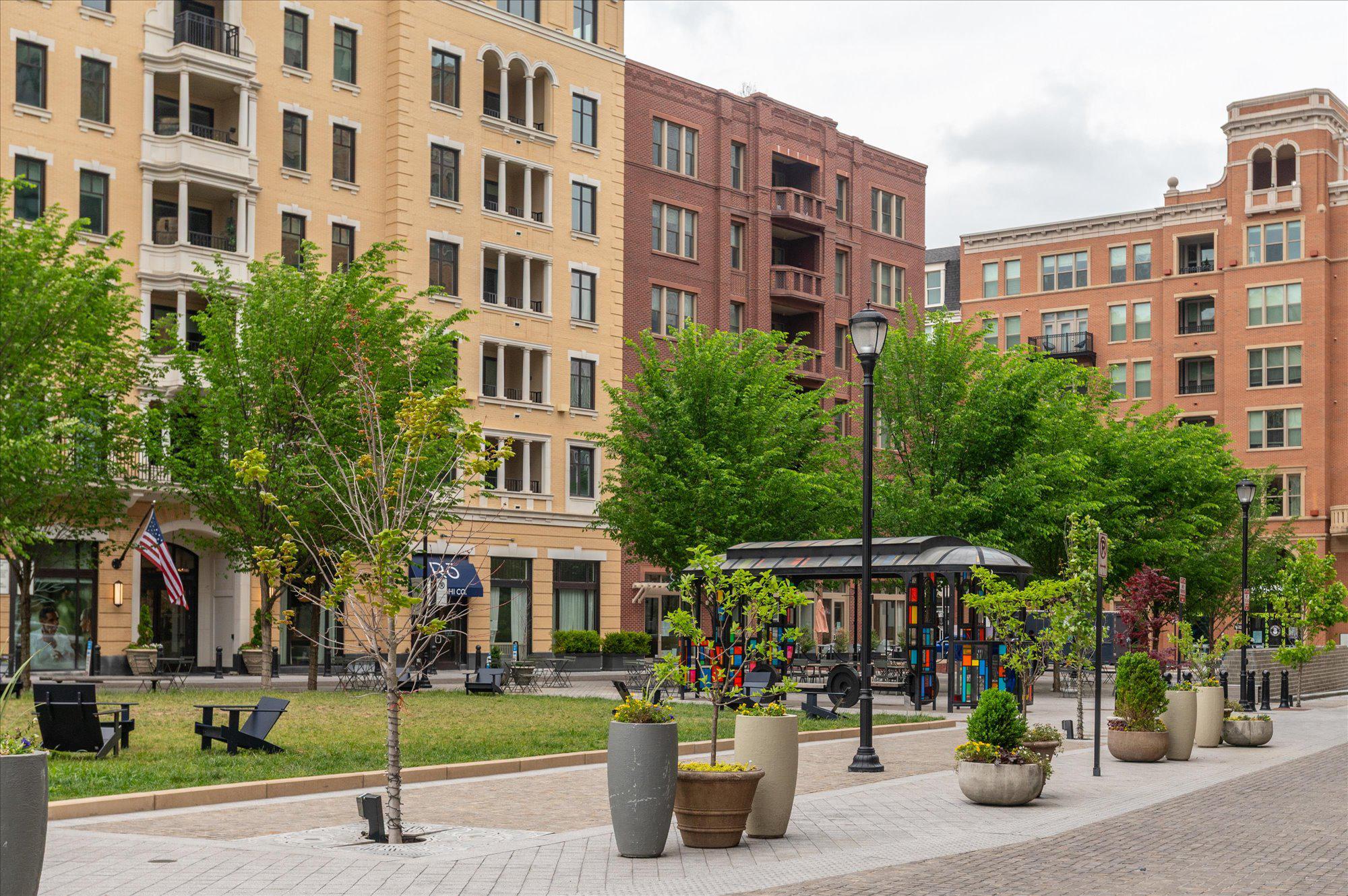 3635 Chevy Chase Lake Drive, Chevy Chase, MD, 20815 - 物件實景