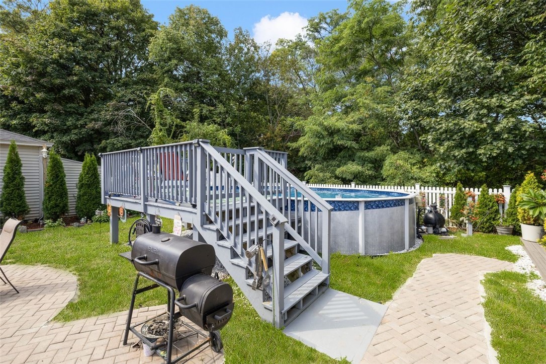 Cranston, Rhode Island, 02910, United States, 3 Bedrooms Bedrooms, ,3 BathroomsBathrooms,Residential,For Sale,1969292