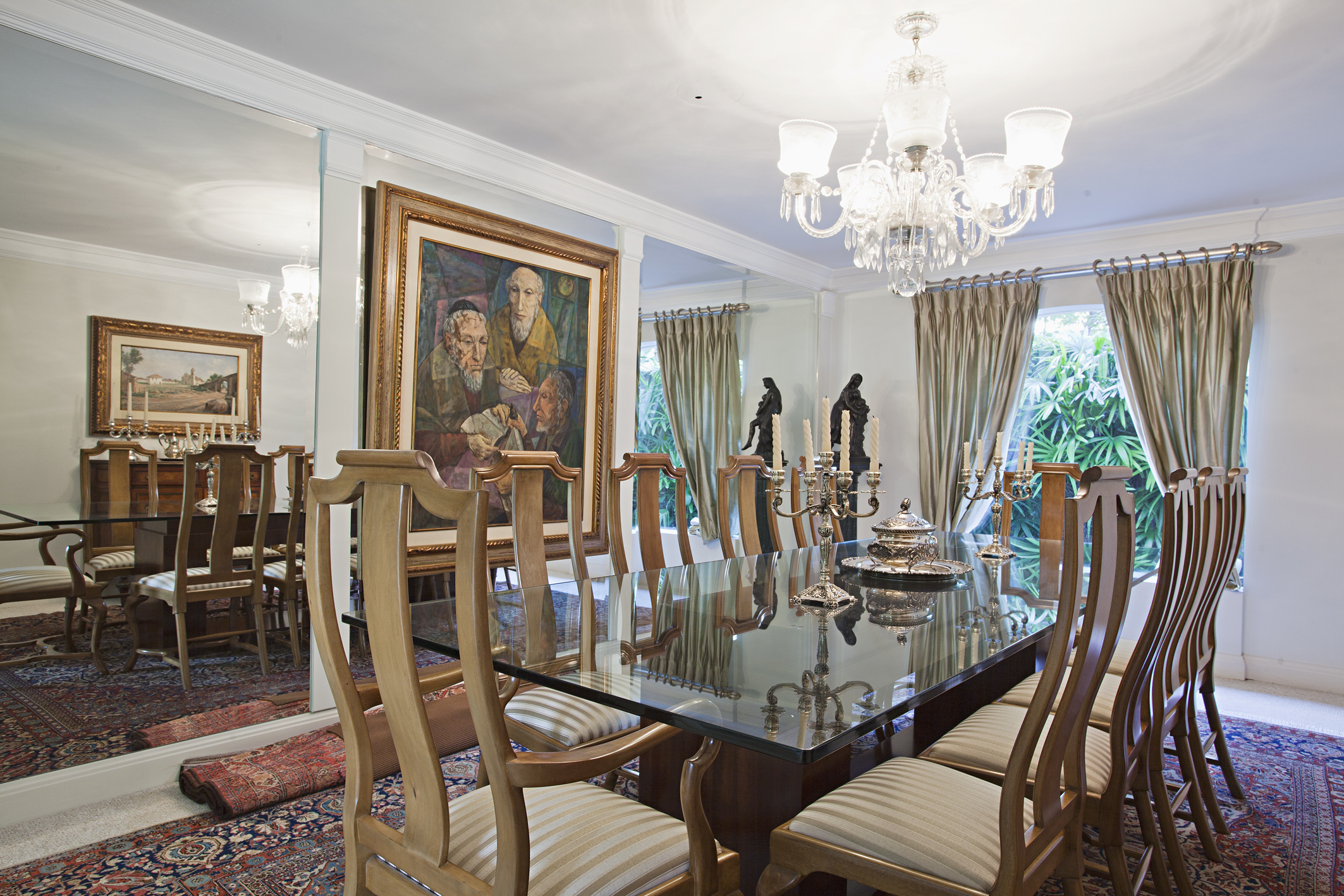  Architectural project by Marcos Tomanik with pool and garage for 16 cars - 物件實景