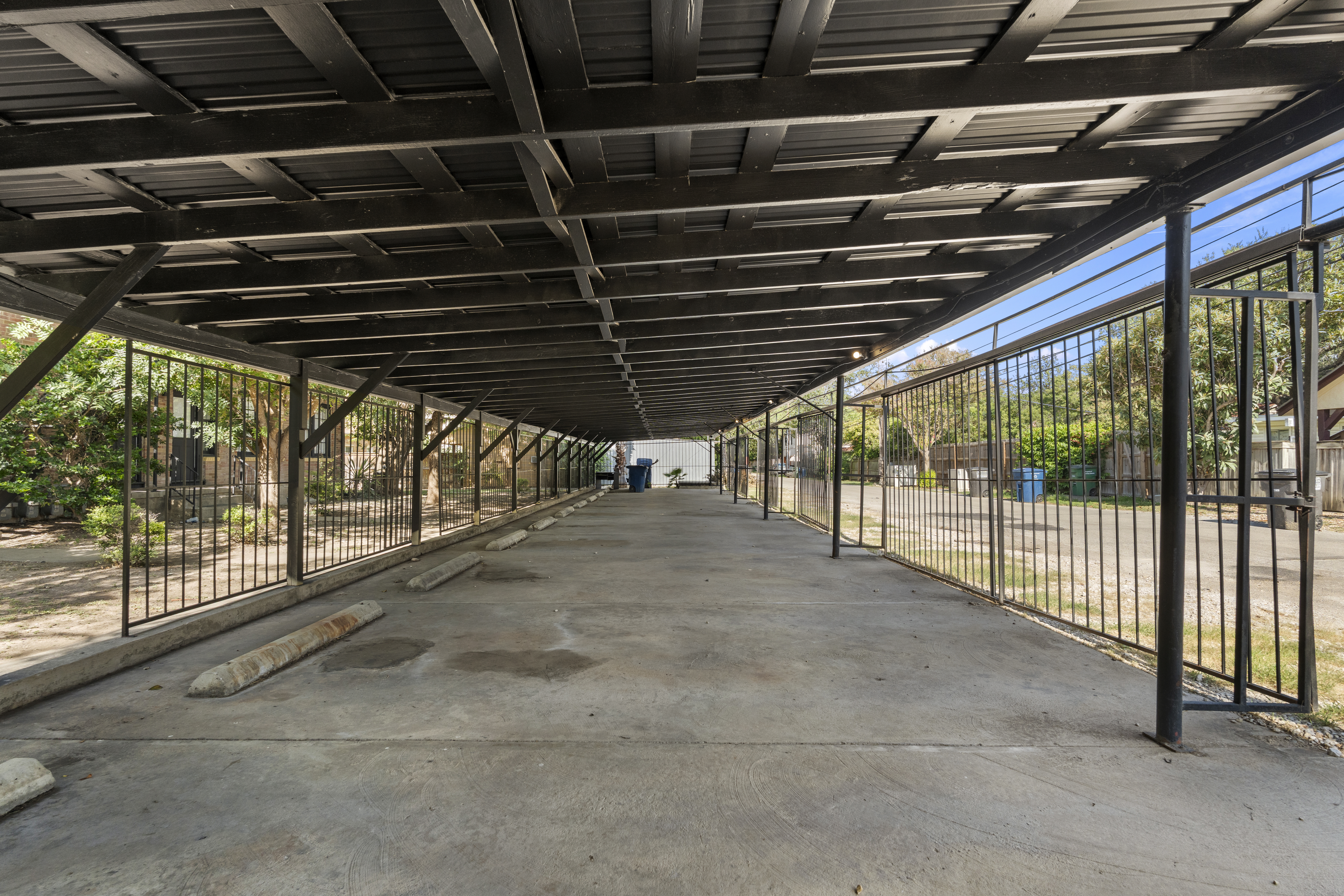  Exceptional 12-Unit Multifamily Investment Opportunity in Historic Monte Vista - 物件實景