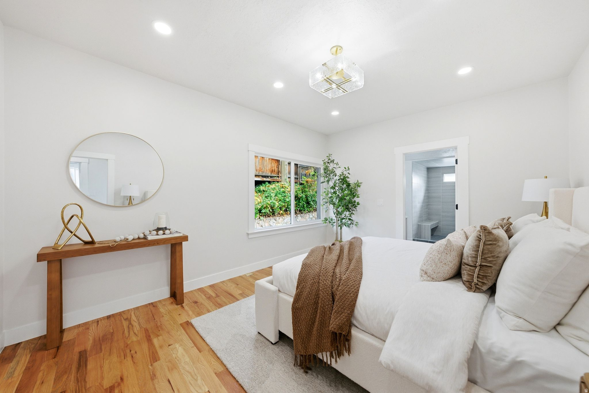 Salt Lake City, Utah, 84105, United States, 4 Bedrooms Bedrooms, ,2 BathroomsBathrooms,Residential,For Sale,2001722